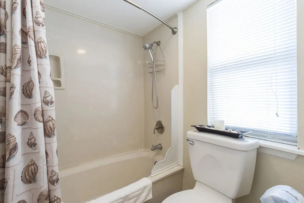 Suntide II Condominium 201