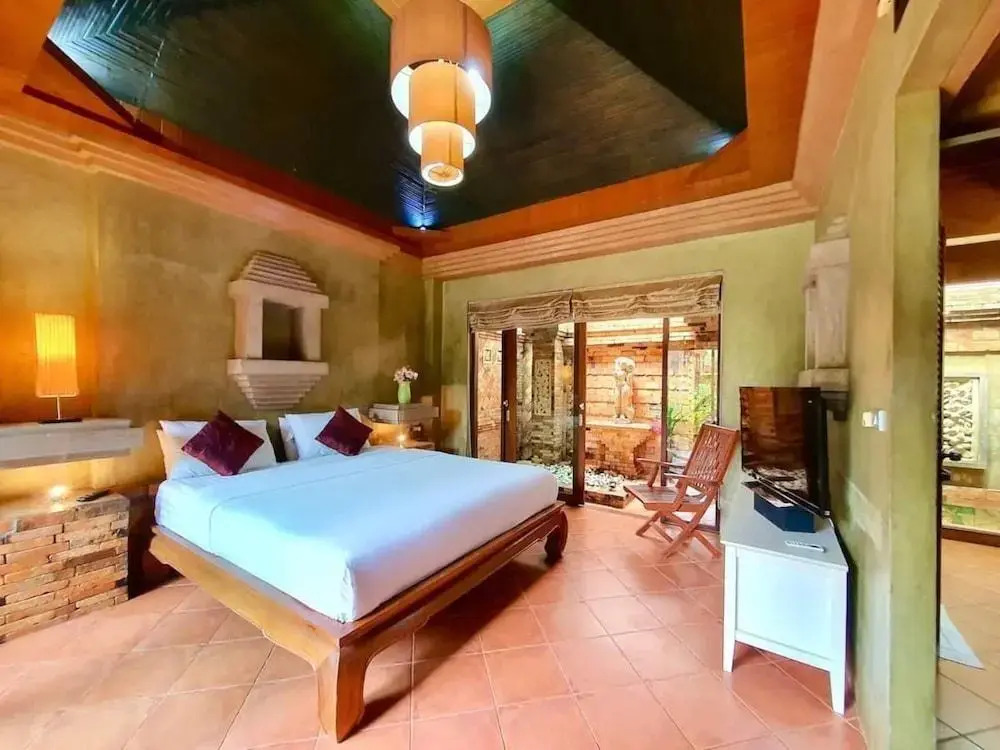 Balinese Pool Villa in Rawai
