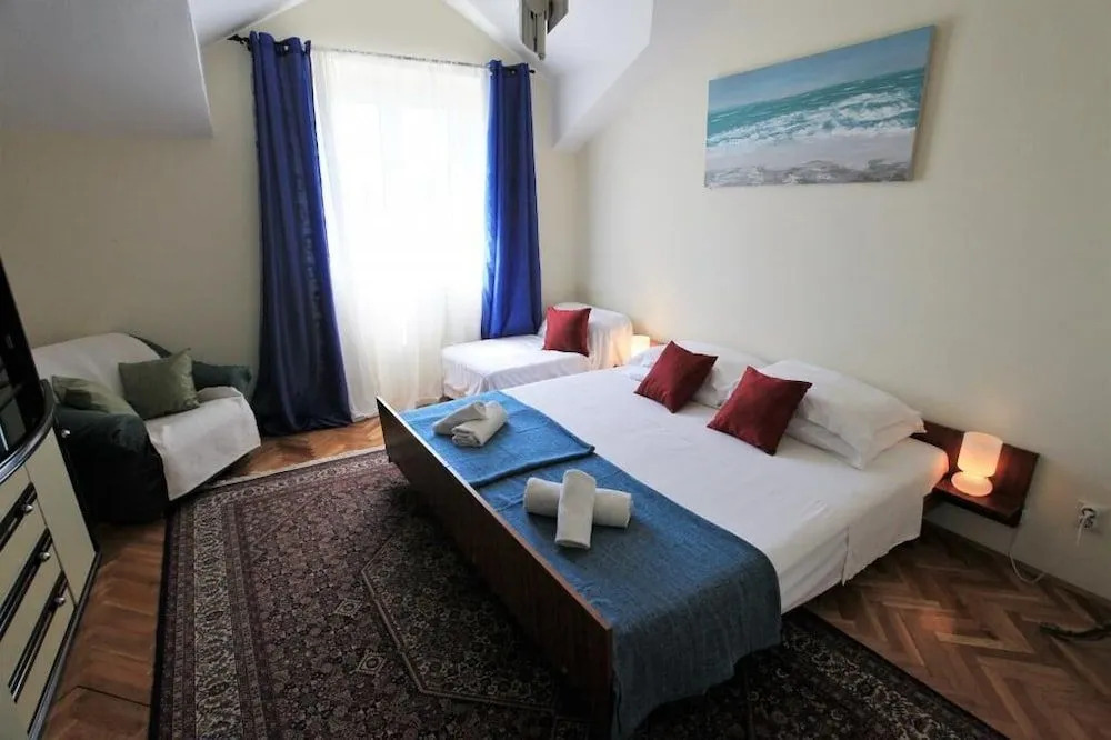 Apartment Laura Zaton