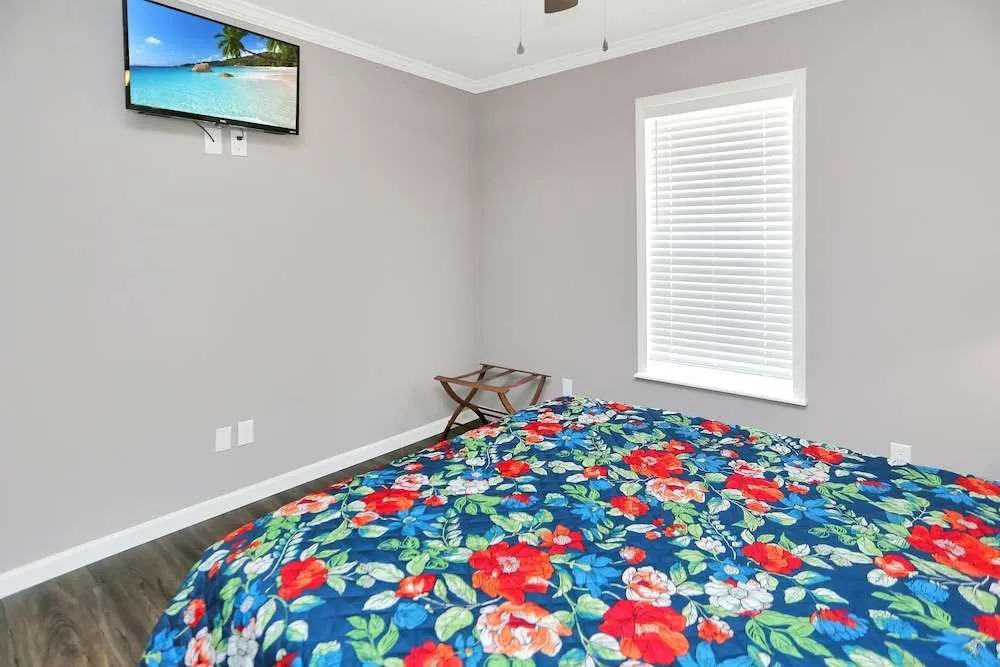 Salty Breeze by Pristine Property Vacation Rentals