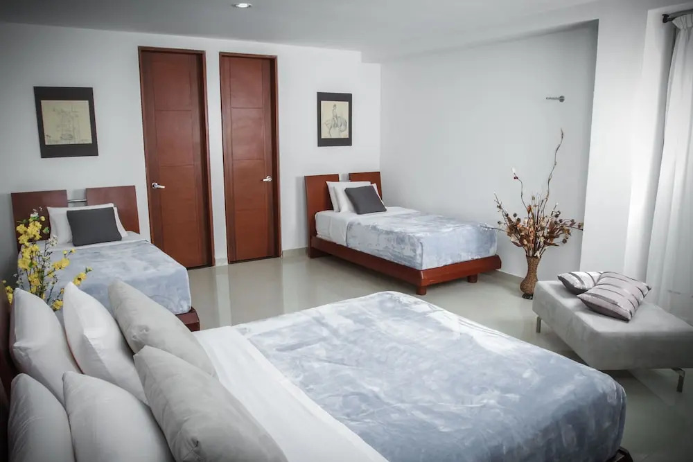 Cariongo Plaza Hotel