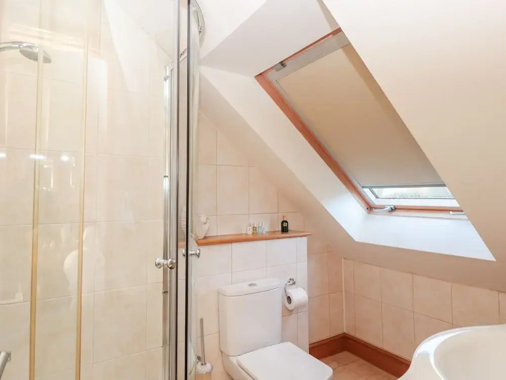1 Coachmans Cottage, Hillfield Village