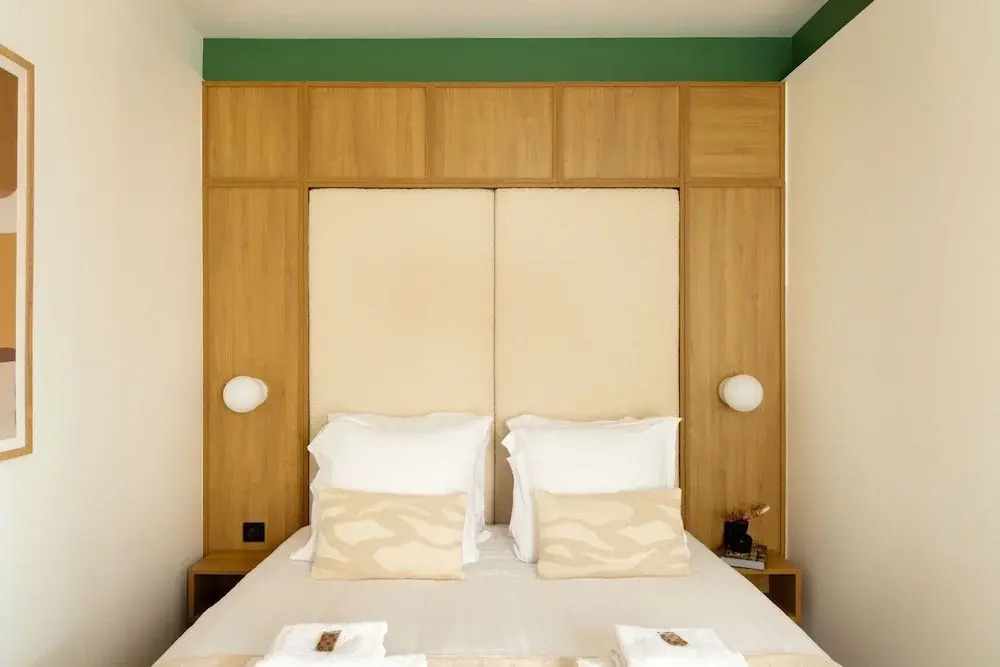 Elegance & Comfort With A/C in the Heart of 11th