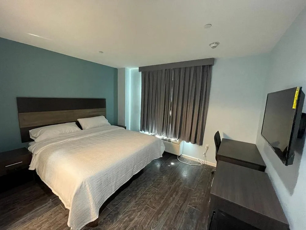 Thatford Hotel