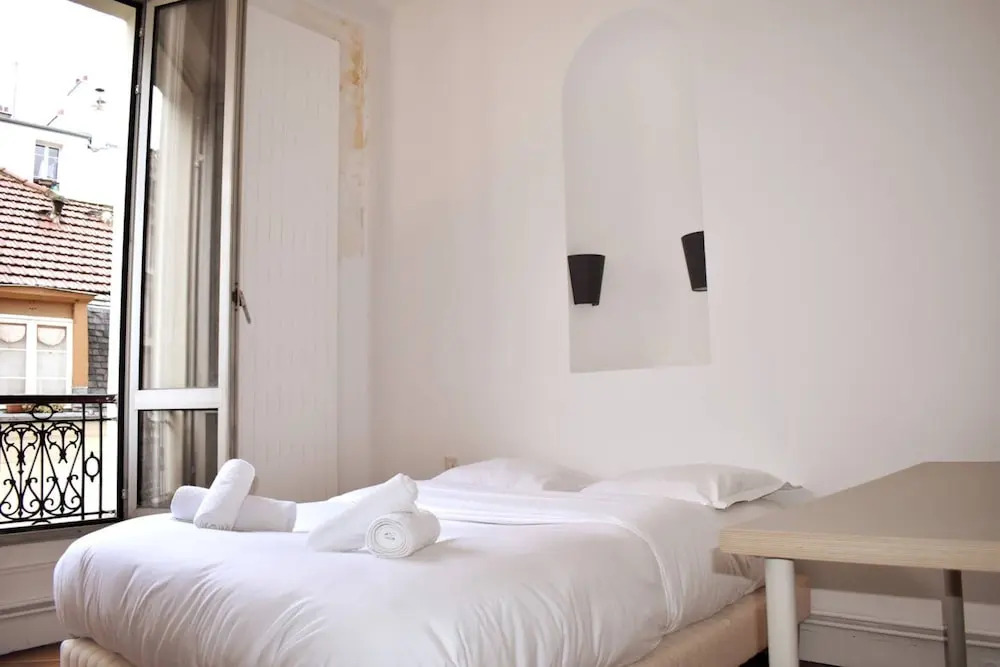 Parisian Apartment In Prime Location