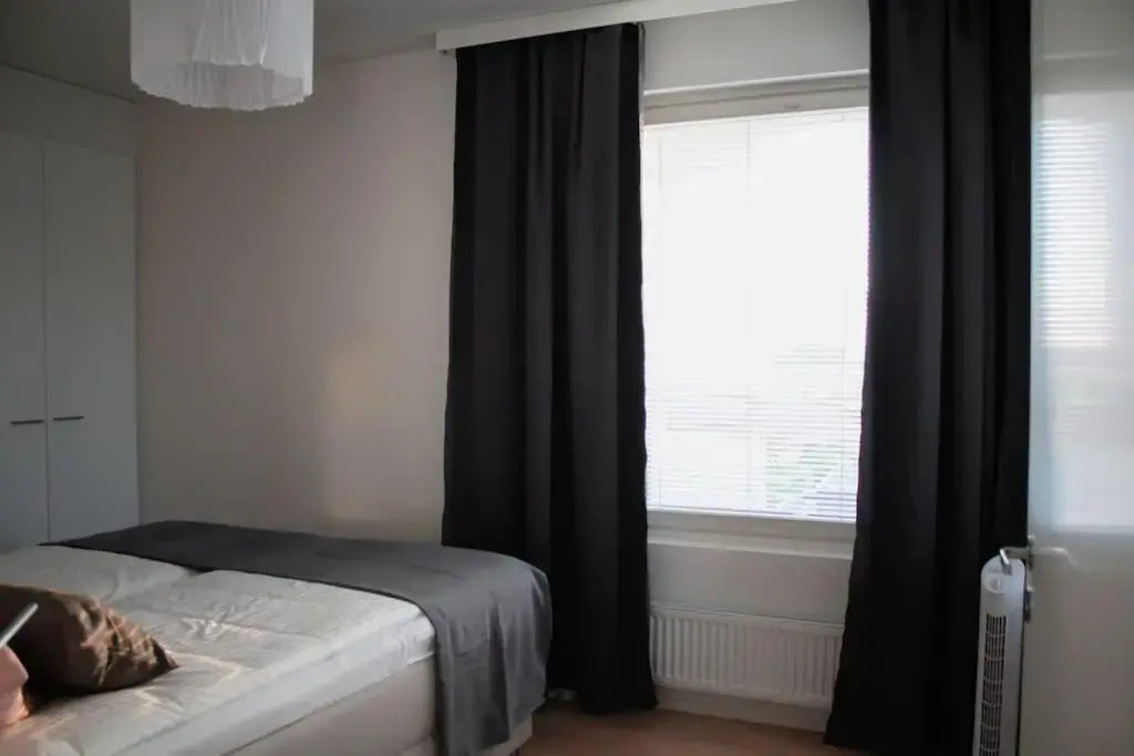 Modern apartment with Sauna, near Transit Hub/Dixi