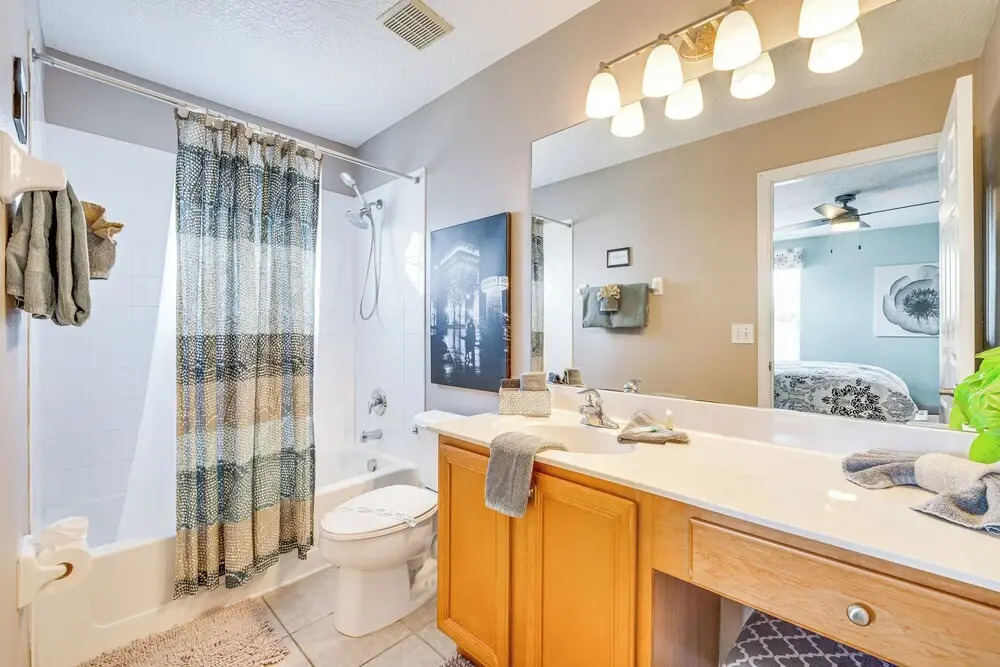 5 Mi to Disney: Ideal Family Getaway w/ Theater!