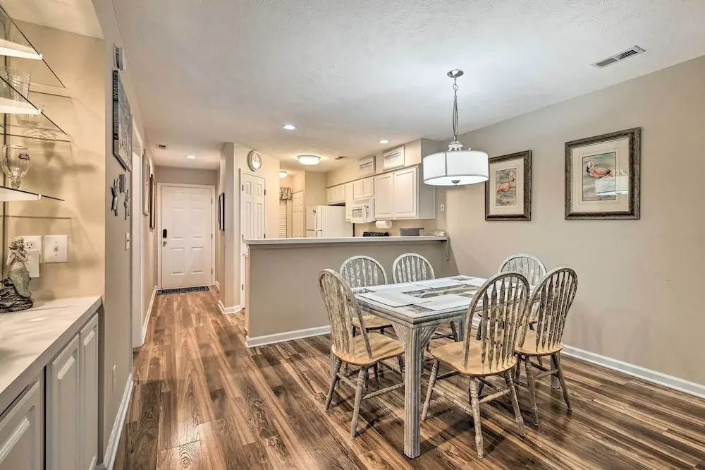 True Blue Golf Resort Condo - 3 Mi to Beach!