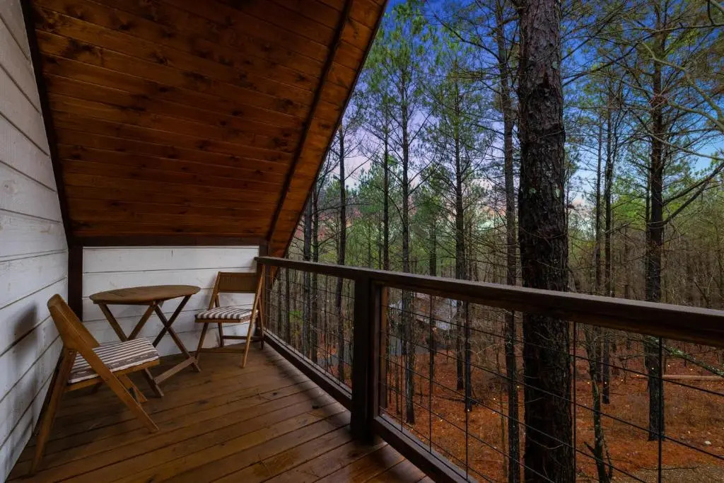 Meant To Bee! New 2 Bedroom, 2 Bath, Sleeps 8! Ping Pong & Shuffle Board