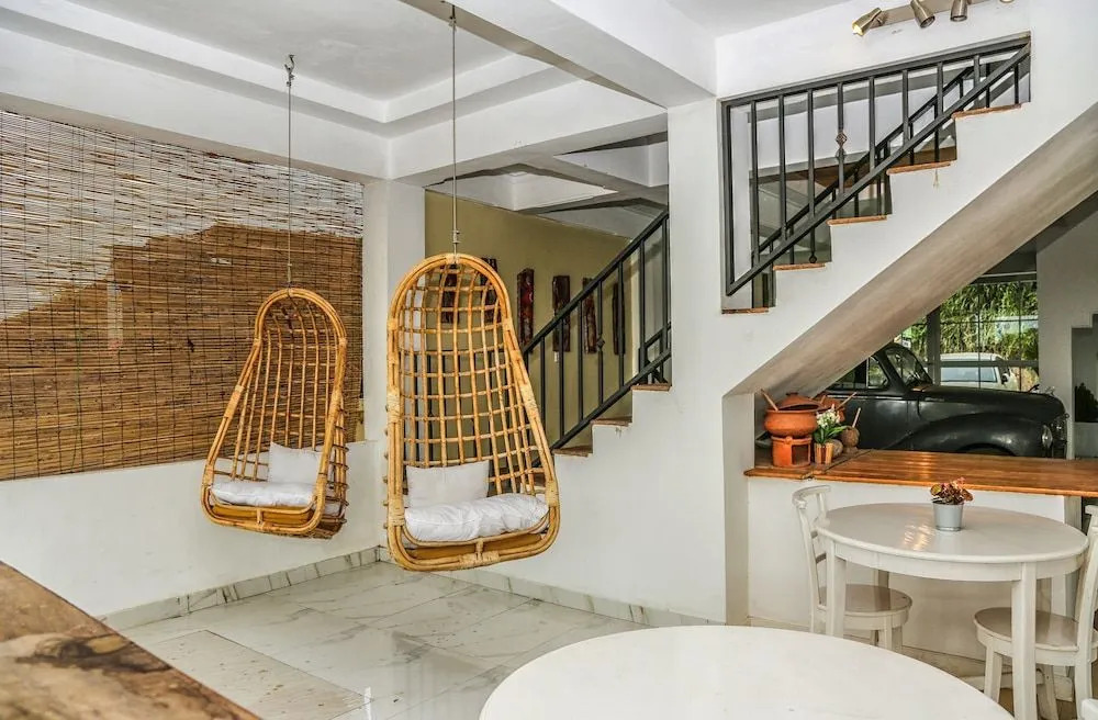 Mintaas Hotel