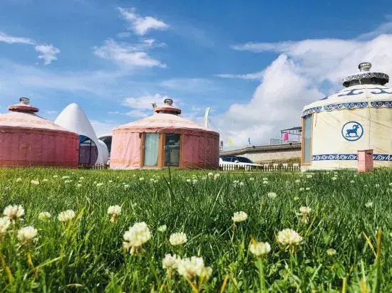 Wumeng Prairie Barbecue City Characteristic yurt