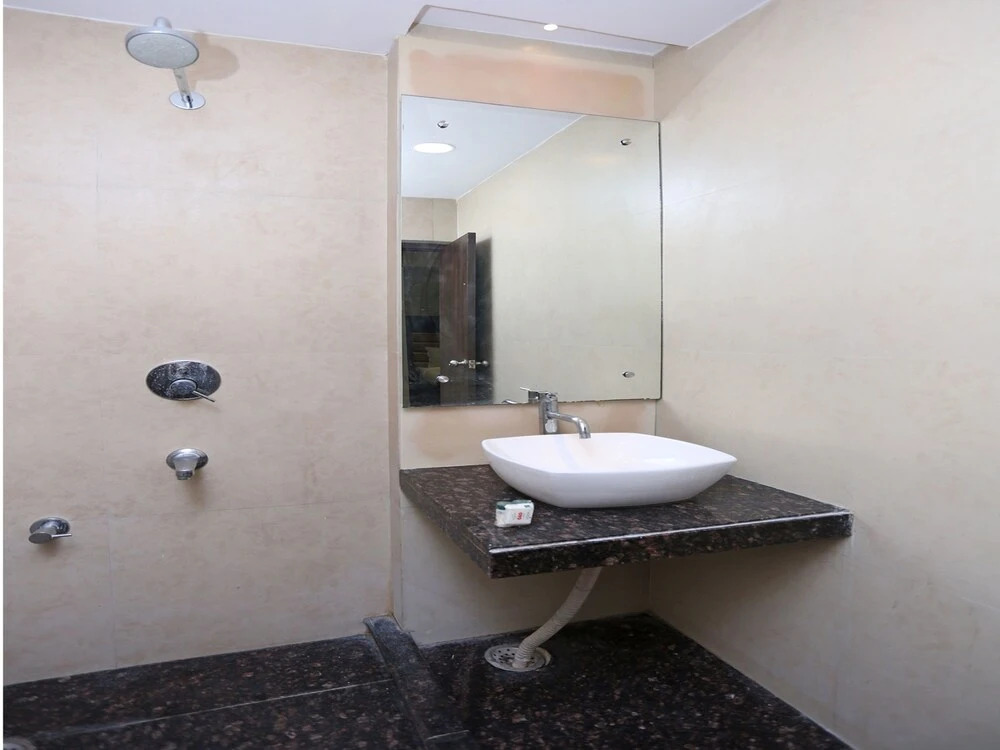 OYO 9629 Pearl International