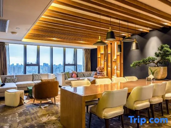 Enzo Light Luxury Apartment Hotel