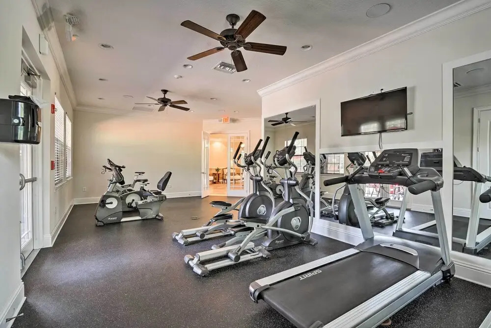 7 Mi to Disney: Davenport Townhome w/ Patio & Pool