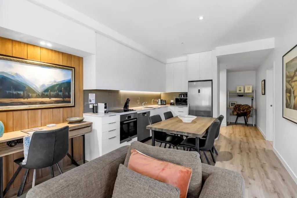 Riverview Penthouse - Apartment 19