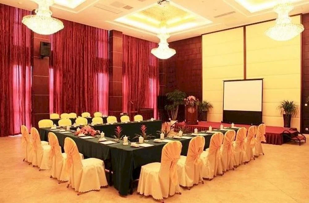 Gao Chun Palace Garden Hotel