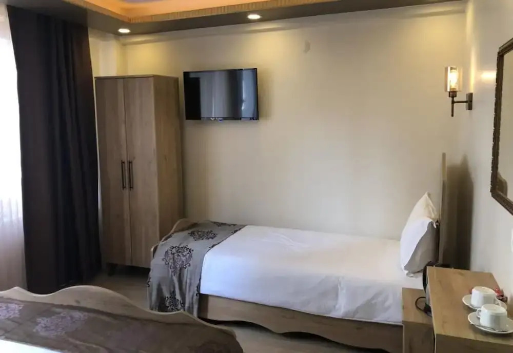 Golden Sail Hotel Old City