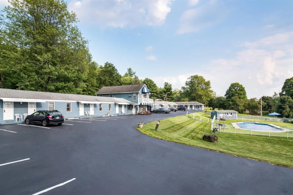 Rodeway Inn Lee