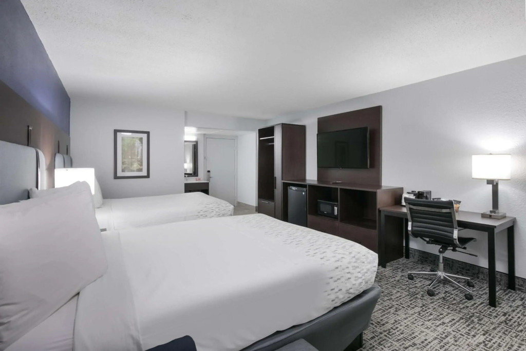 SureStay Plus Hotel by Best Western Gatlinburg