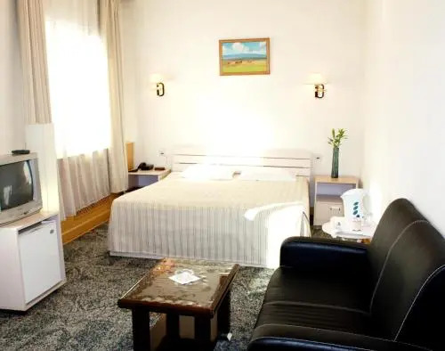 Voyage Hotel