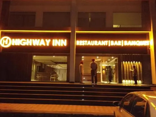Hotel Highway Inn