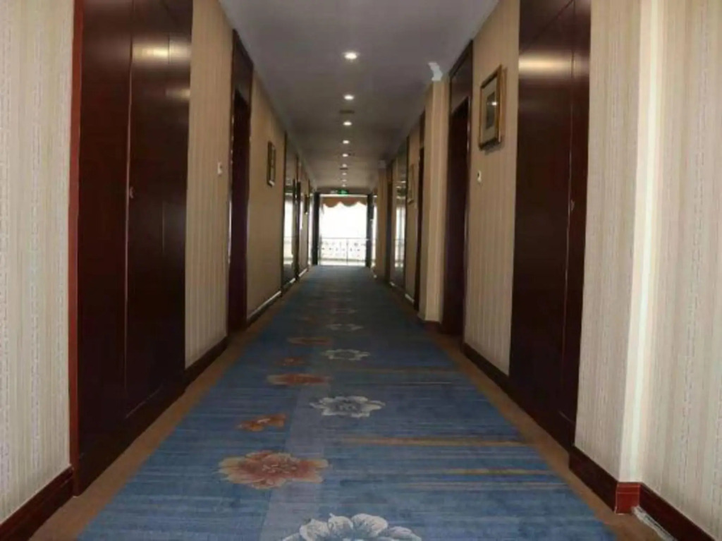 Shuiyue Qinghua Hotel