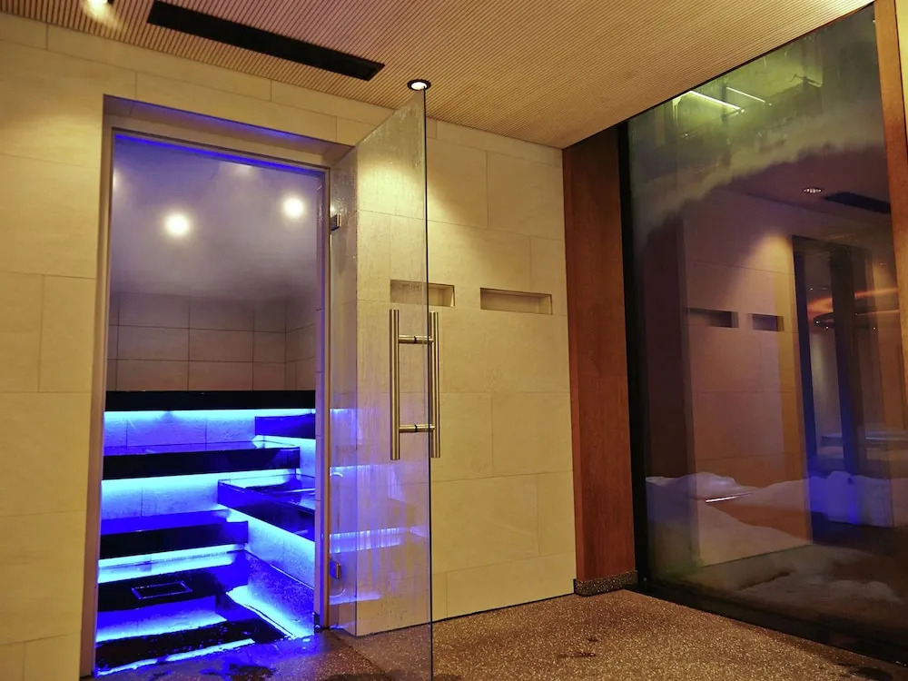 Modern Apartment With Sauna, Balcony, Garage, Washing Room