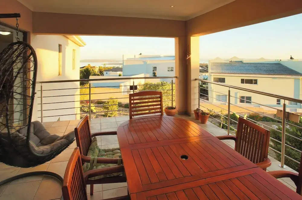 Sa-Ais, Langebaan 6-sleeper