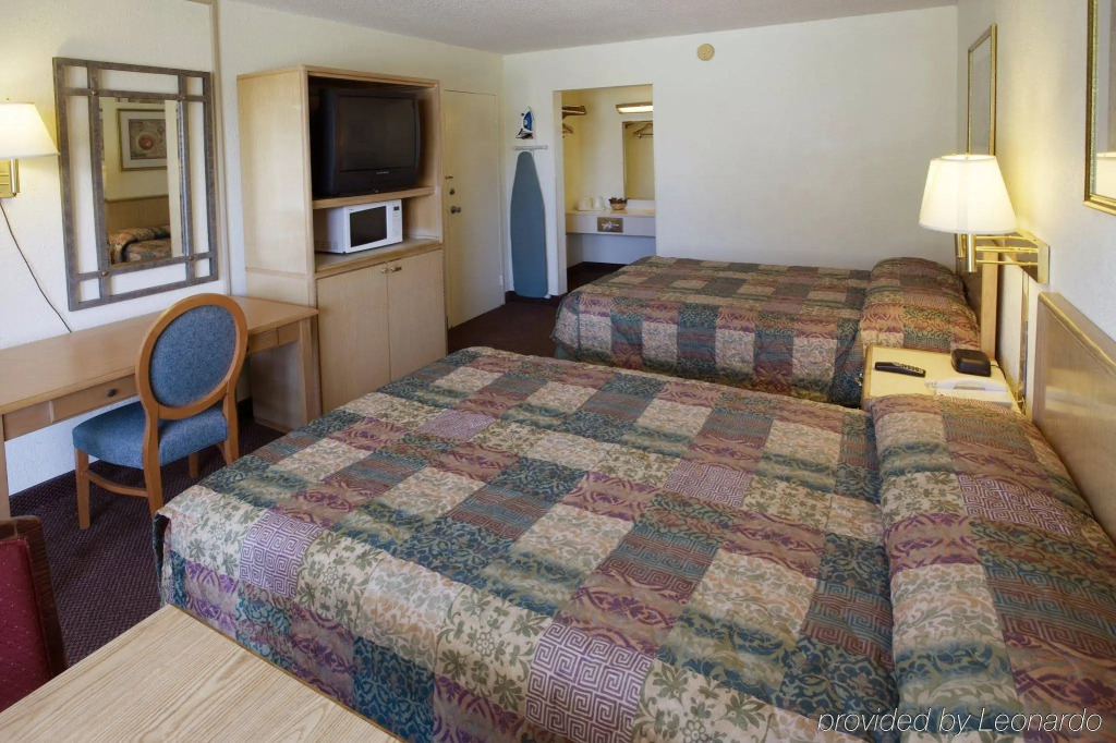 Americas Best Value Inn-Norfolk Airport Area