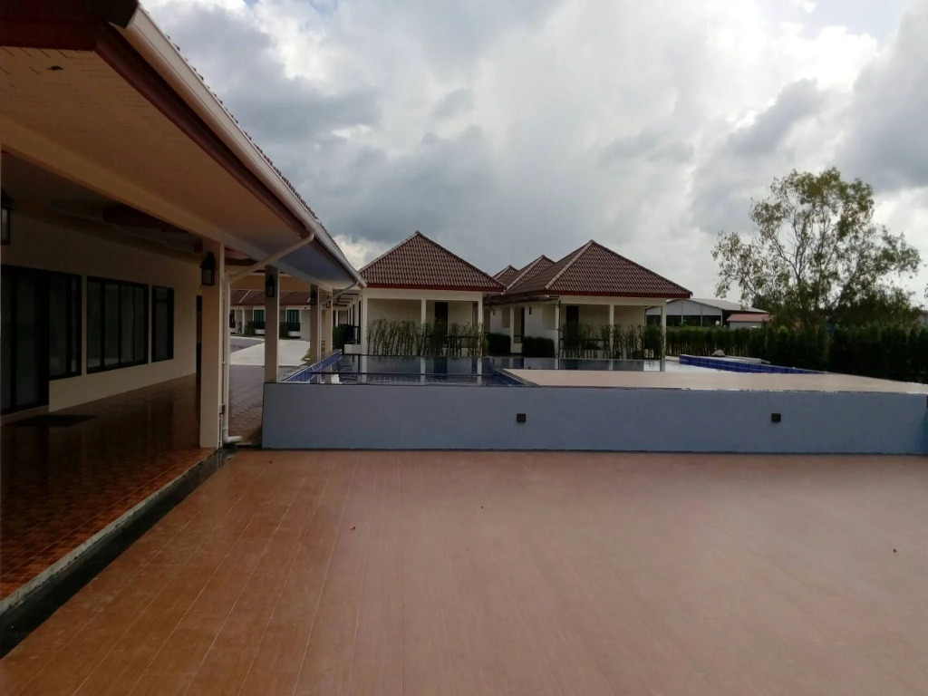 Sranrom resort