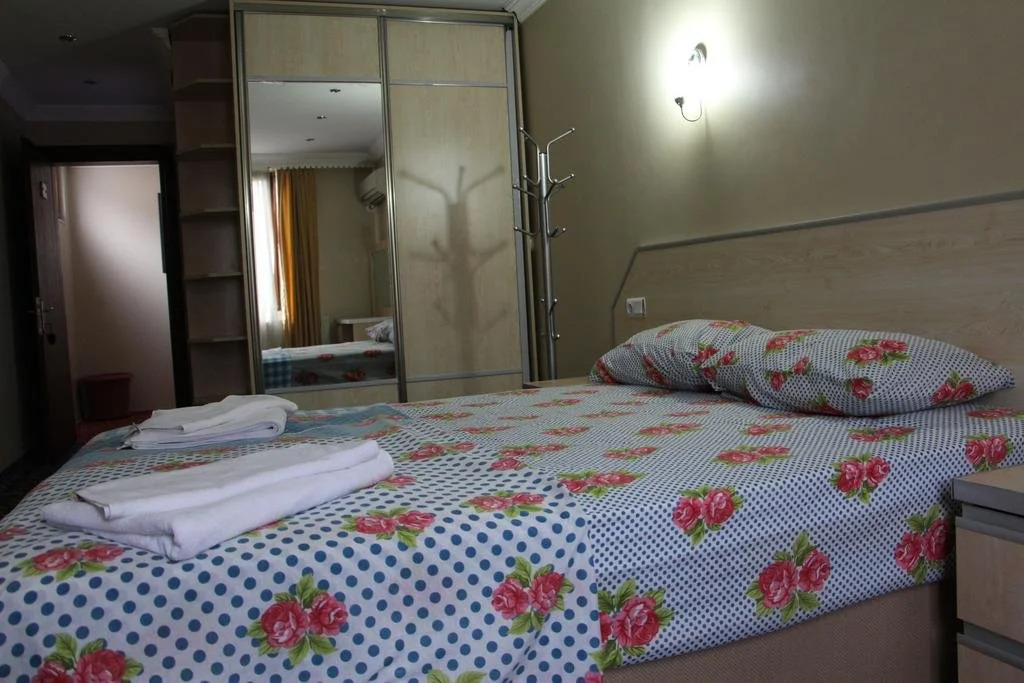 Yanki Otel
