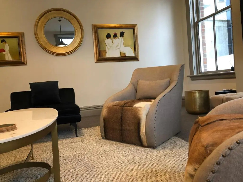 The Burlington Luxury Octagon Apartment