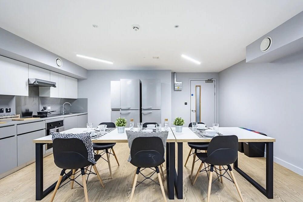 Magnificent Rooms Studios & Apartments