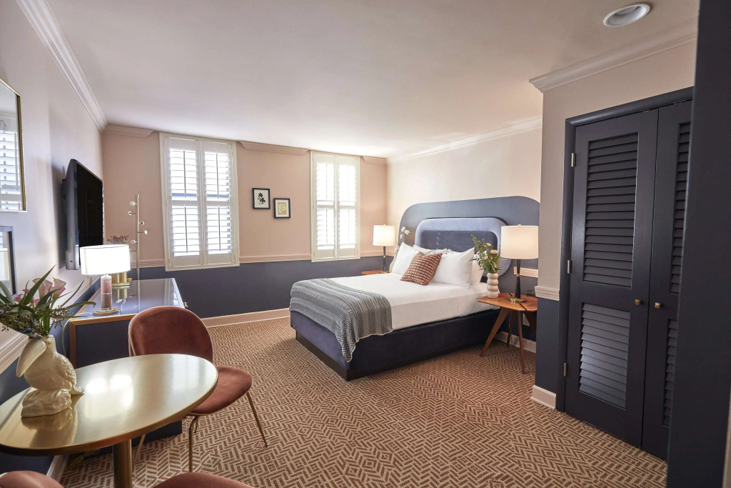 The Oliver Hotel Knoxville, by Oliver