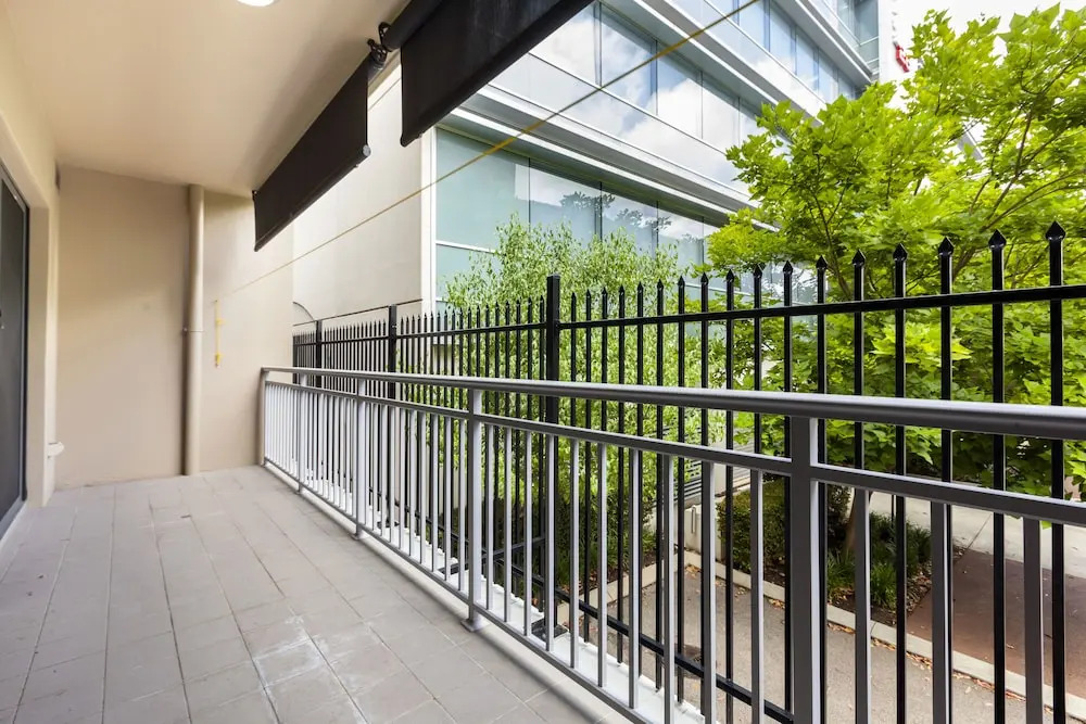 Executive Spacious Inner City Apartment