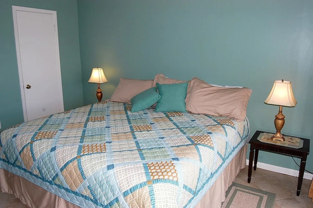Harbor House 30 condo