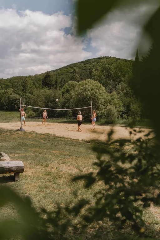 SPA Private Pond and Beach Volleyball Citq 248080