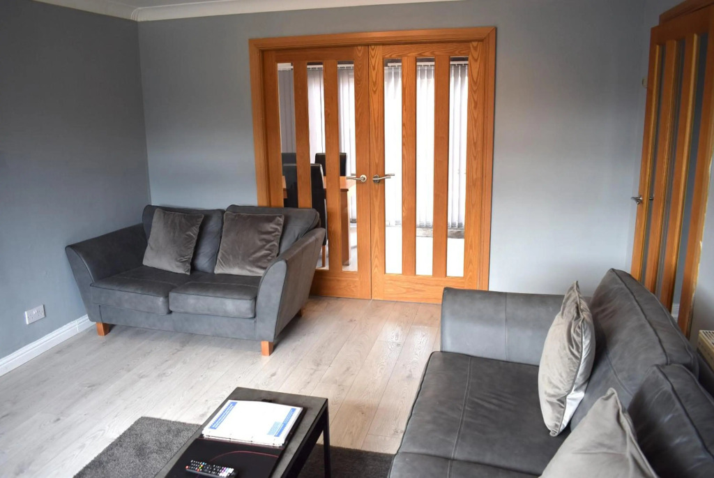3 Bedroom-Kelpies Serviced Apartments Bruce