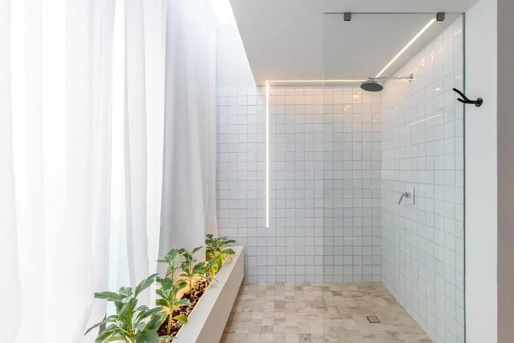 407 Stunning penthouse apartment for 2