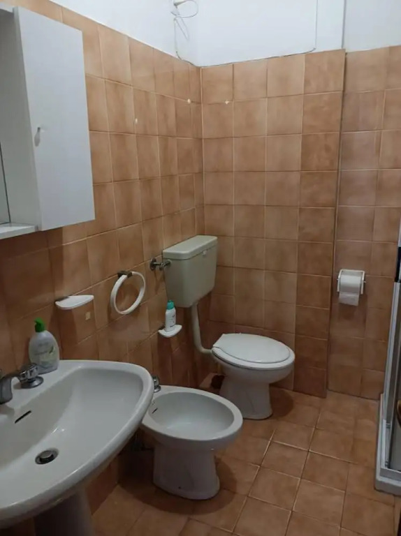 Seafront Apartment for Rent 6 Sleeps Skyscraper
