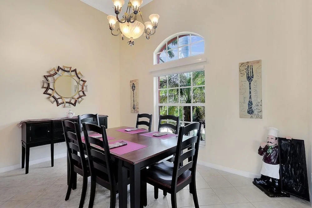 Ivory Ct Home 941