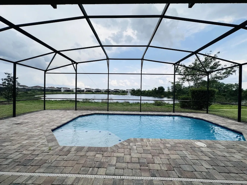 Balmoral Resort-162kb 4 Bedroom Home by RedAwning