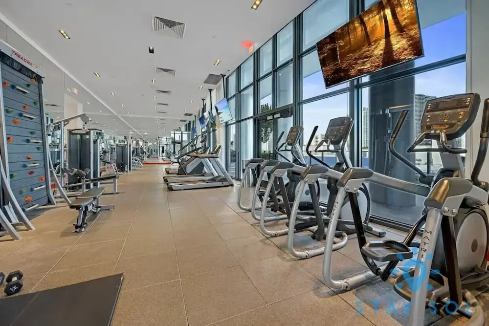 Modern Miami Gem City View Condo Free Parking