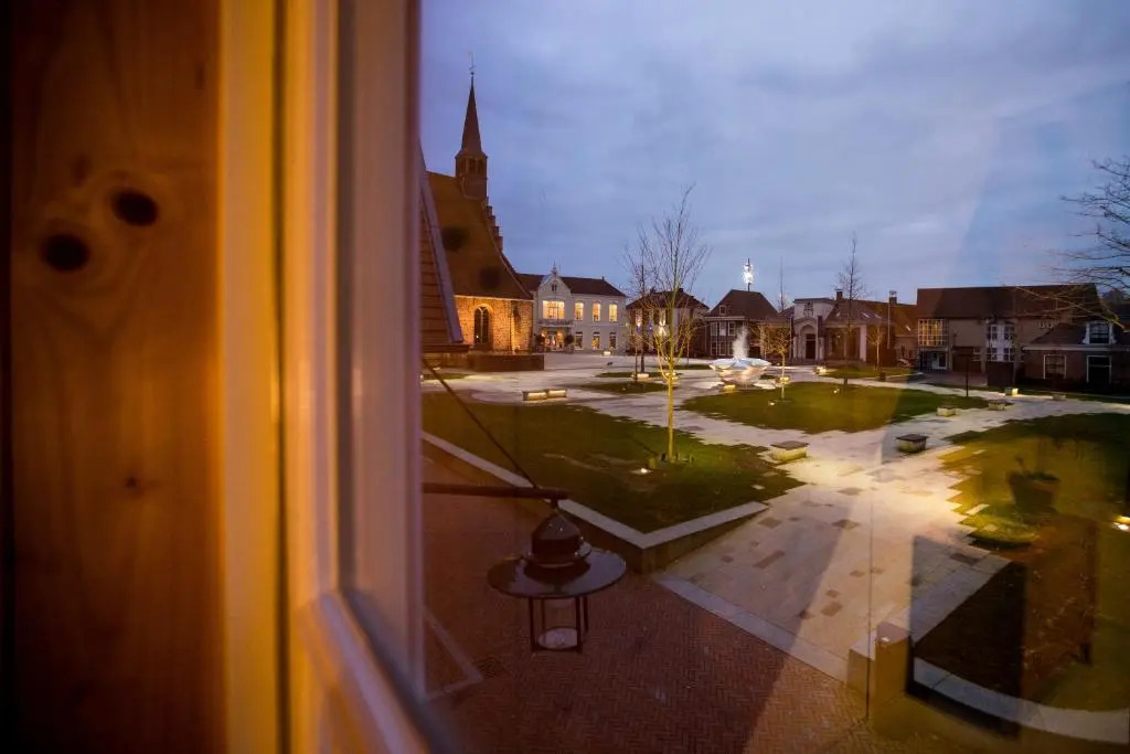 Uniek Huisje op de Markt in Dokkum