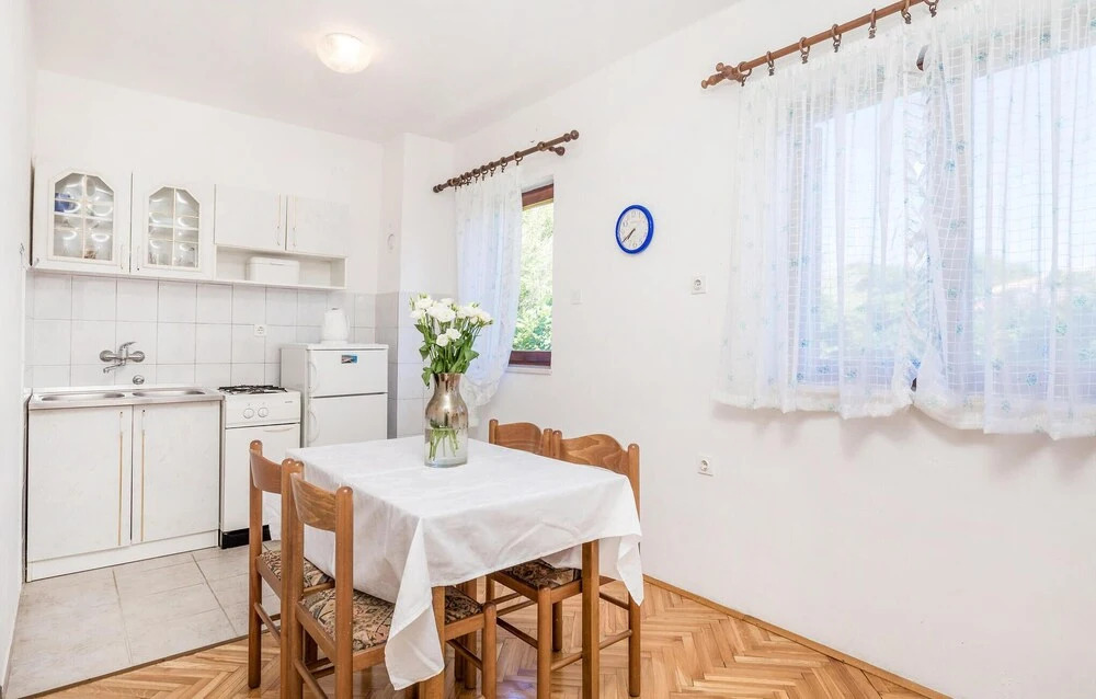 Amazing Apartment in Pag With Wifi and 1 Bedrooms