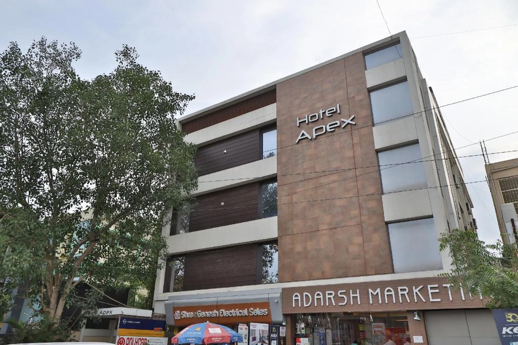 OYO 2430 Hotel Apex