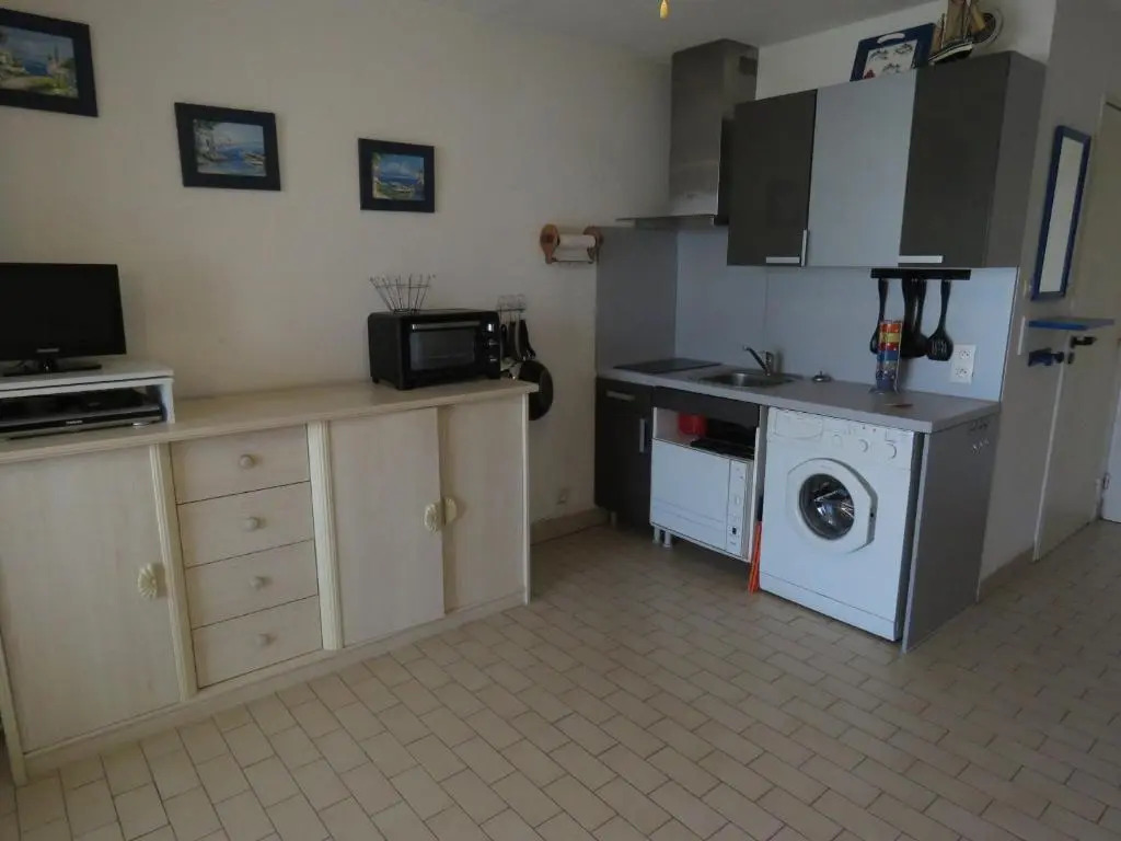 Appartement Sète, 1 pièce, 2 personnes - FR-1-472-135