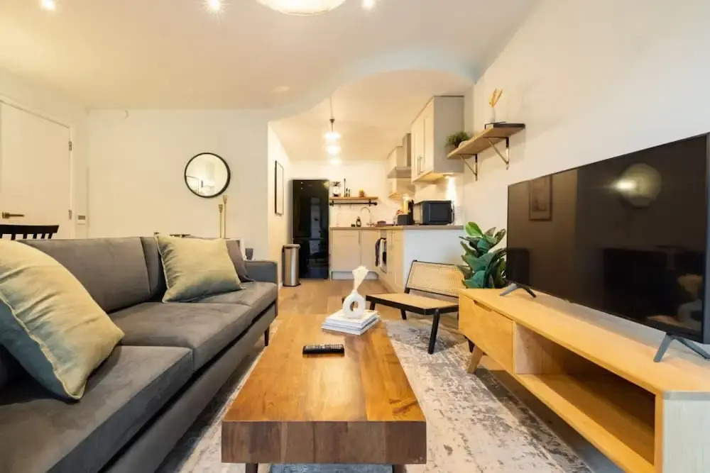 The Lambeth Flat - Modern 2bdr Flat With Parking and Terrace