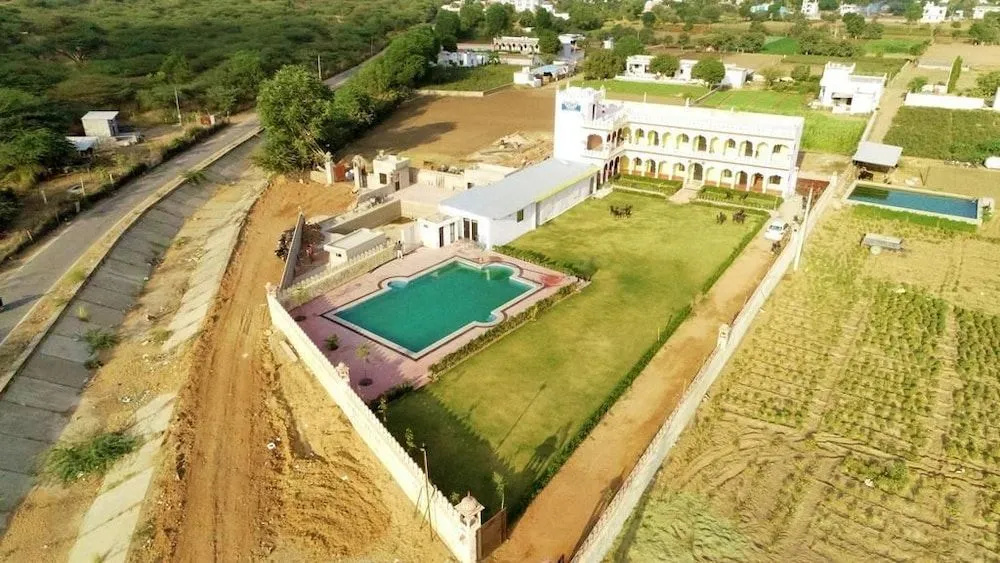 Parvat Valley Resort