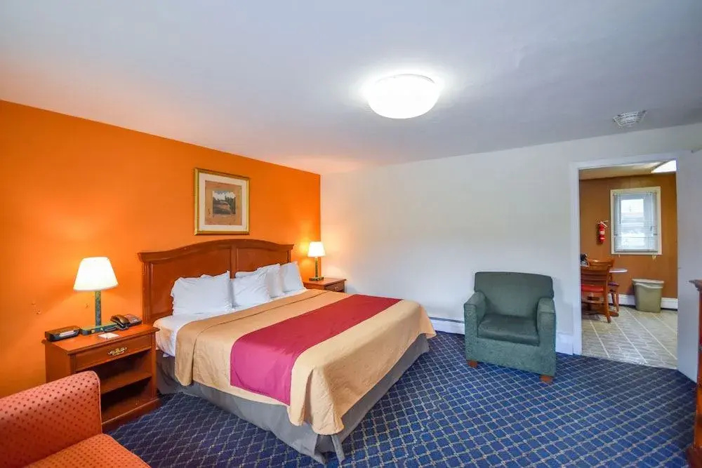 Monticello Inn- Framingham/ Boston